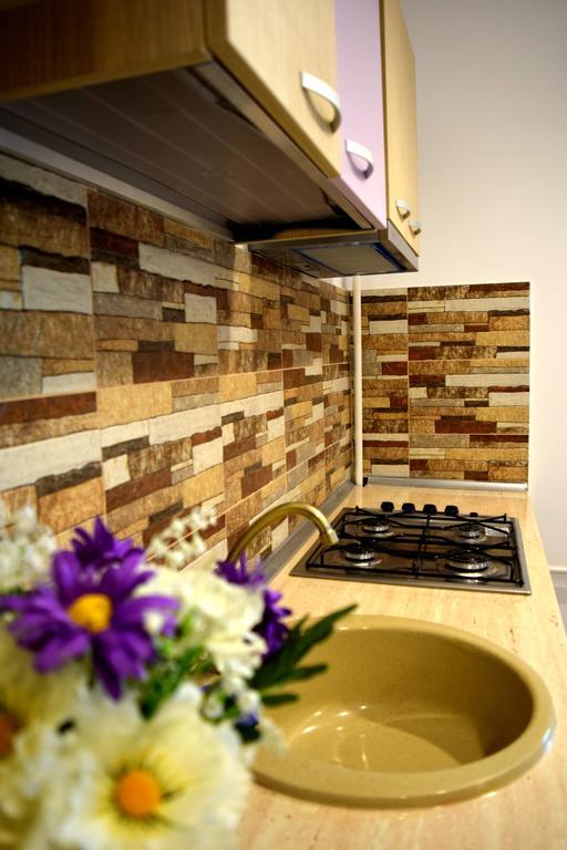 Apartament Liliac Boekarest Buitenkant foto